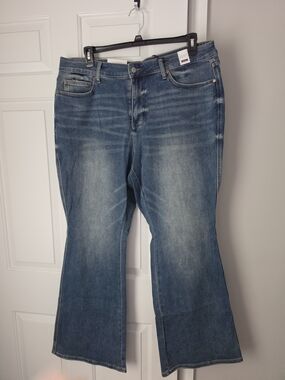 Judy Blue Mid Rise Flare Jeans NWT 20W